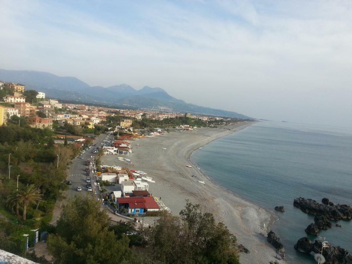 Casa Al Mare A Scalea Apartment Luaran gambar